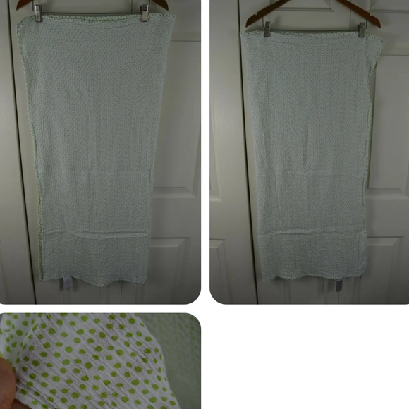 Swaddle Me Green Polka Dot Baby Blanket Muslin Cotton White Summer Infant - Picture 4 of 5